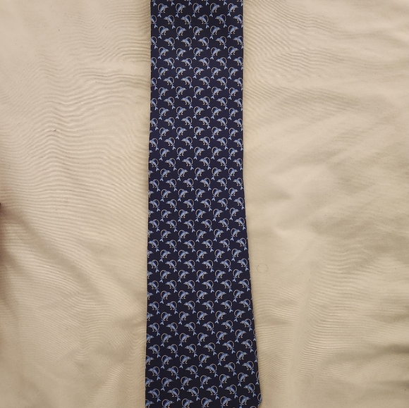 BNIB Salvatore Ferragammo Dolphin Print Silk Tie - Picture 4 of 6